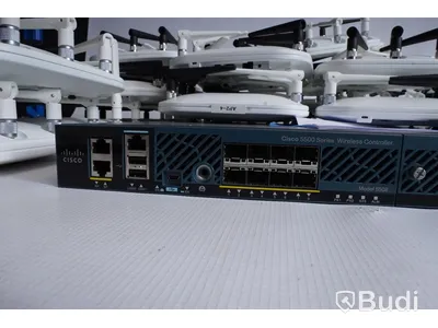 Cisco trådlöst nätverkssystem Huvudenhet Cisco 5550 Wireless Controller 5508 med 60 st licenser, 33st Cisco Air-LAP1262N-E-K9 820.11n samt 10st AIR-CAP1602I-E-K9 ink div kablage och fästplattor