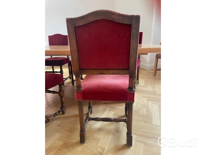 Konferensbord och 8st stolar