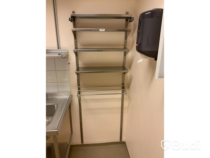 Rostfria 1 och 5 hyllor