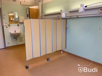 2st Sänglampor vit Och 1st vikvägg - Rum 4116