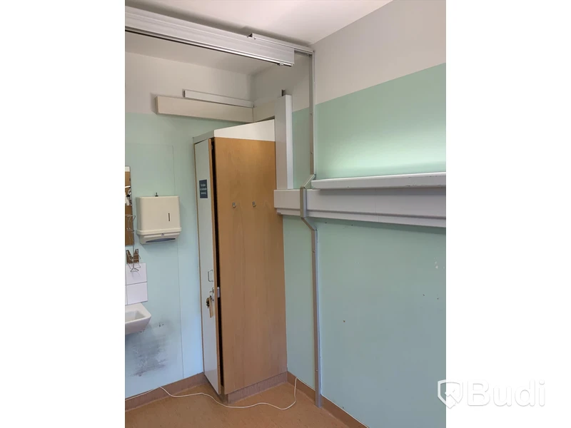 Patientlyft med stativ väggmontage - Rum 4116