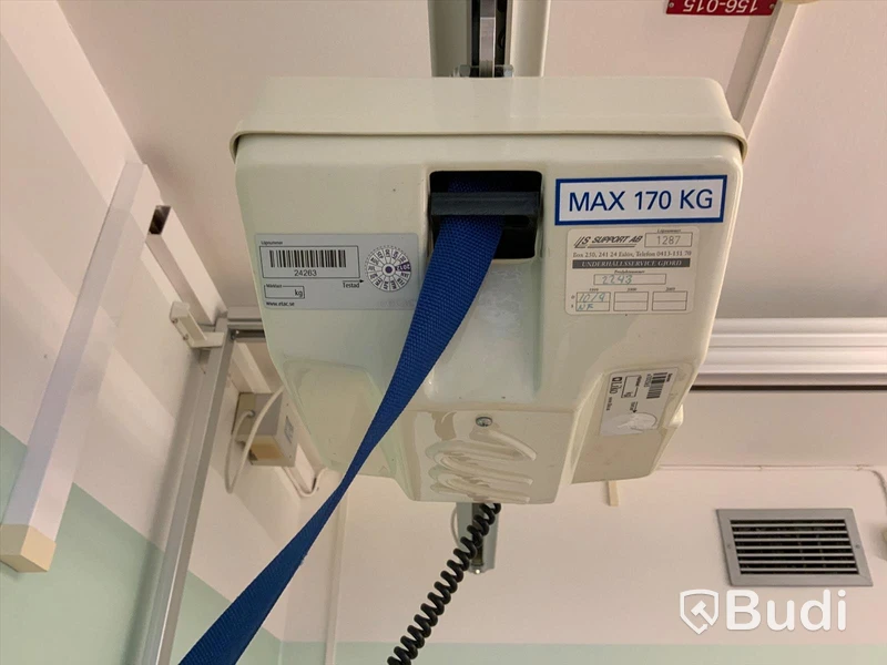 Patientlyft med stativ väggmontage - Rum 4116