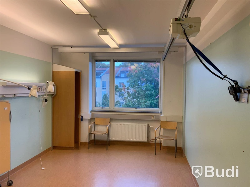 Patientlyft med stativ väggmontage - Rum 4116