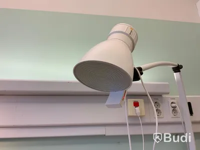 2st Sänglampor vit och 1st vikvägg - Rum 4114