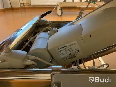 Sjukhussäng elektrisk justerbar - Rum 4077