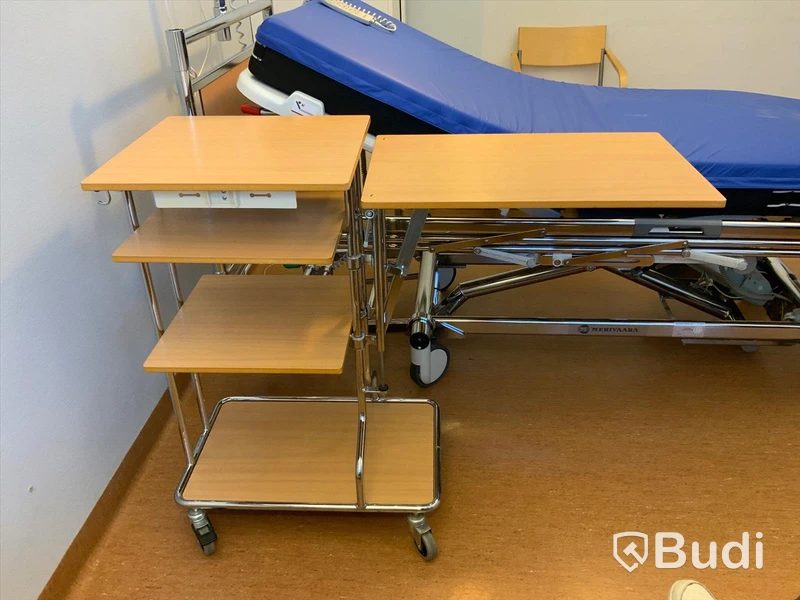 Sjukhussäng elektrisk justerbar - Rum 4077
