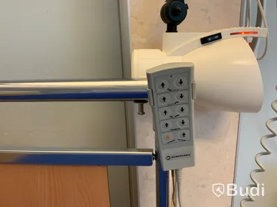 Sjukhussäng elektrisk justerbar- Rum 4063