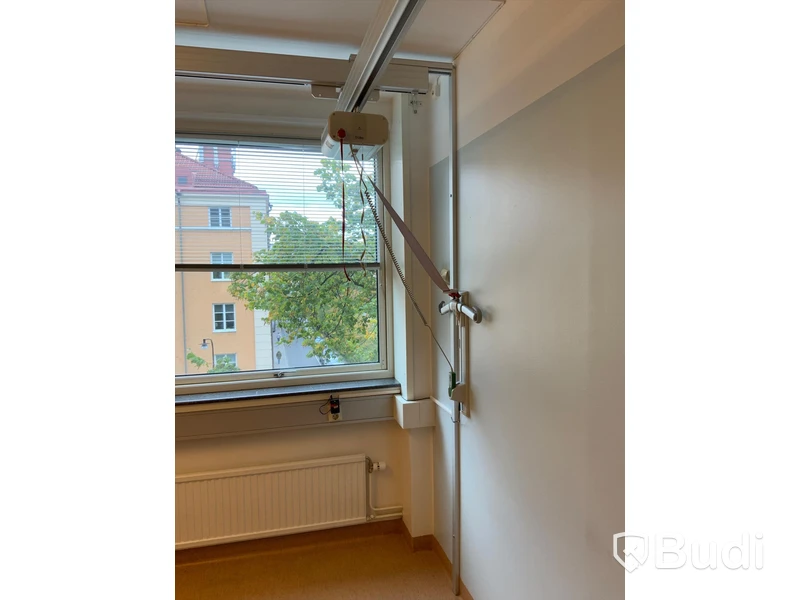 Patientlyft med stativ väggmontage - Rum 4063