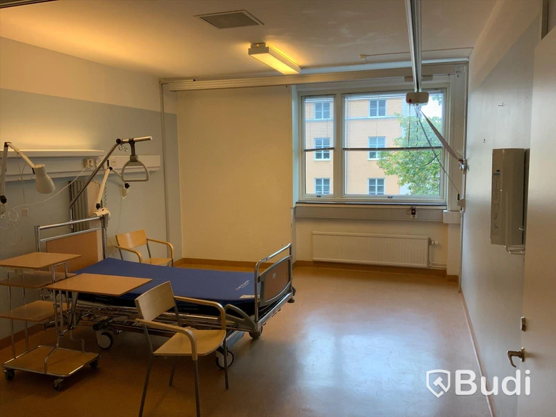 Patientlyft med stativ väggmontage - Rum 4063