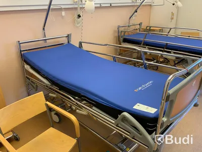 Sjukhussäng elektrisk justerbar - Rum 4033