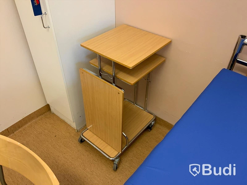 Sjukhussäng elektrisk justerbar - Rum 4033