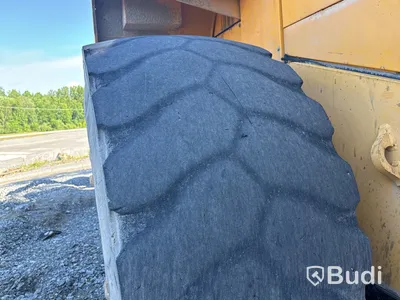 Hjullastare Volvo L220E med skopa -2001
