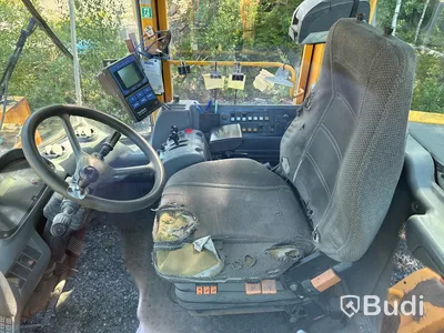 Hjullastare Volvo L220E med skopa -2001