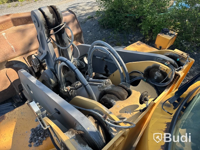 Hjullastare Volvo L220E med skopa -2001