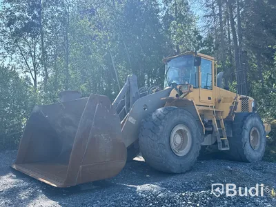 Hjullastare Volvo L220E med skopa -2001