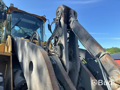 Hjullastare Volvo L220E med skopa -2001