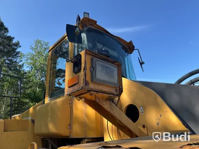 Hjullastare Volvo L220E med skopa -2001