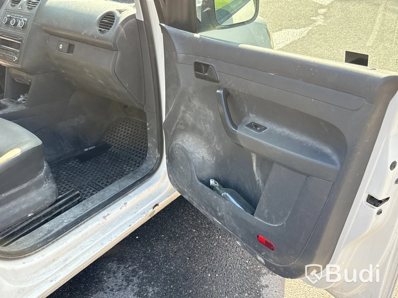 Volkswagen Caddy 1.6 TDI | 33768 mil | 75 hk | 2012