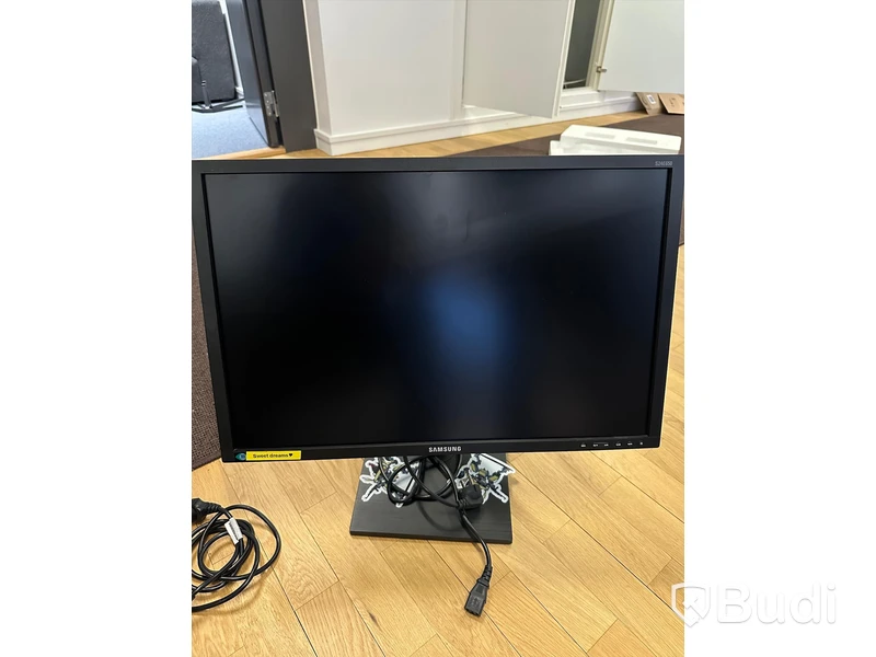 3St. SAMSUNG S24E650XW 24” Full HD inkl. Strömkabel.
