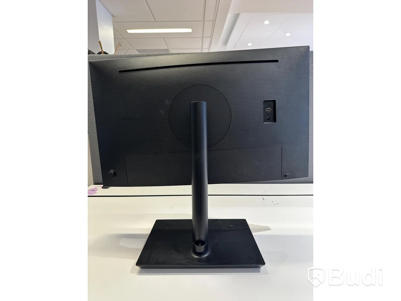 Samsung S27H850QFU 27” tum QHD inkl. Strömkabel