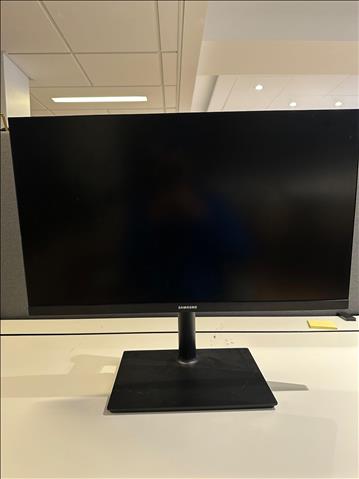 Samsung S27H850QFU 27” tum QHD inkl. Strömkabel