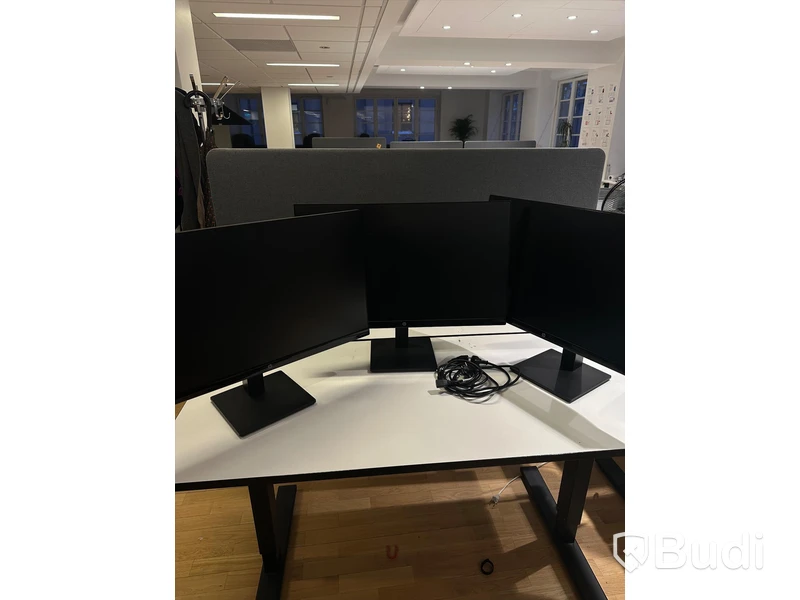 3St. Hp P27Q G4 27” TUM QHD IPS.