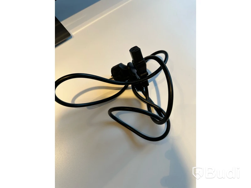 Dell 43tum datorskärm 4k 60hz. OBS! Skrapad skärm.