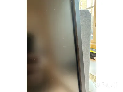 Dell 43tum datorskärm 4k 60hz. OBS! Skrapad skärm.