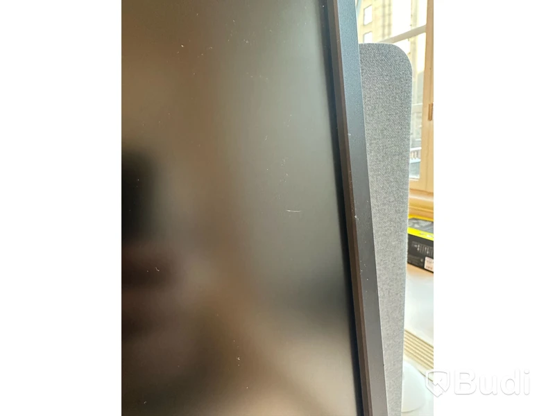 Dell 43tum datorskärm 4k 60hz. OBS! Skrapad skärm.