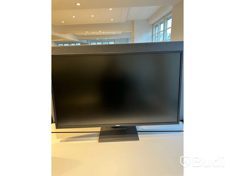 Dell 43tum datorskärm 4k 60hz. OBS! Skrapad skärm.