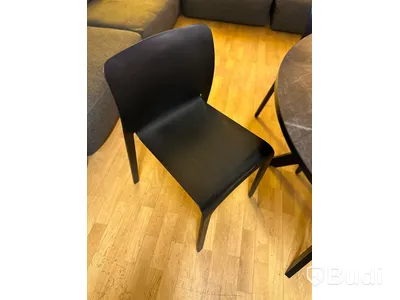 Bord med 4 st designstolar, se beskrivning