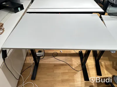 Höj- och sänkbart skrivbord 120x80 cm - vit