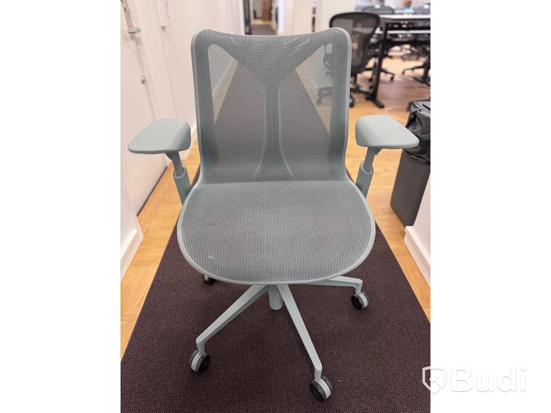Kontorsstol - Herman Miller Cosm, mint/grågrön, Ord. pris inkl. moms: ca 16 500 kr