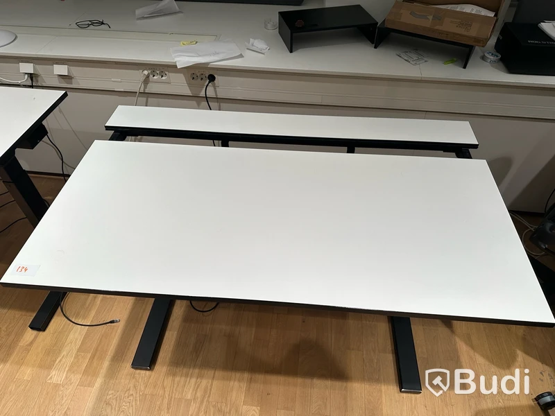 Höj- och sänkbart skrivbord 140x80 cm - vit