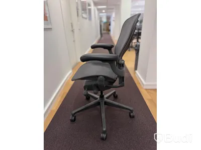 Kontorsstol - Herman Miller Aeron, mörkgrå, Ord. pris inkl. moms: 16 000 kr