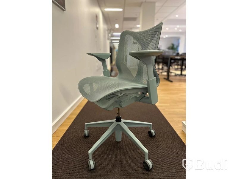 Kontorsstol - Herman Miller Cosm, mint/grågrön, Ord. pris inkl. moms: ca 16 500 kr