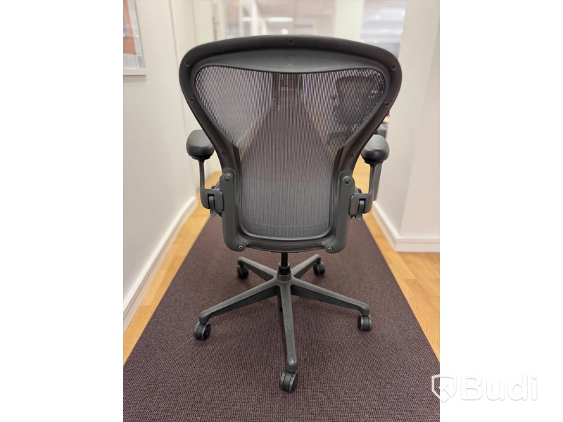 Kontorsstol - Herman Miller Aeron, mörkgrå, Ord. pris inkl. moms: 16 000 kr