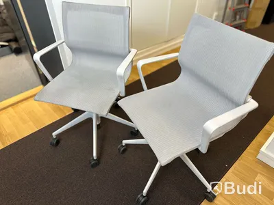 Kontorsstolar, 2 st - Vitra Physix, vit/grå med tygsits, Totalt ord. pris inkl. moms: ca 26 800 kr