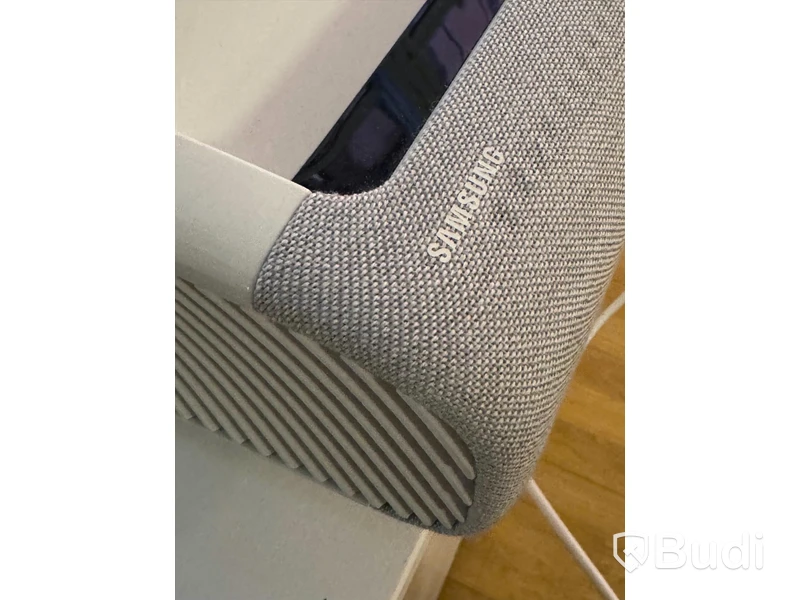 Projektor och projektorduk - Samsung The Premiere Laser Projector och Hivilux Floor Screen Ord. pris: ca 70 000 kr