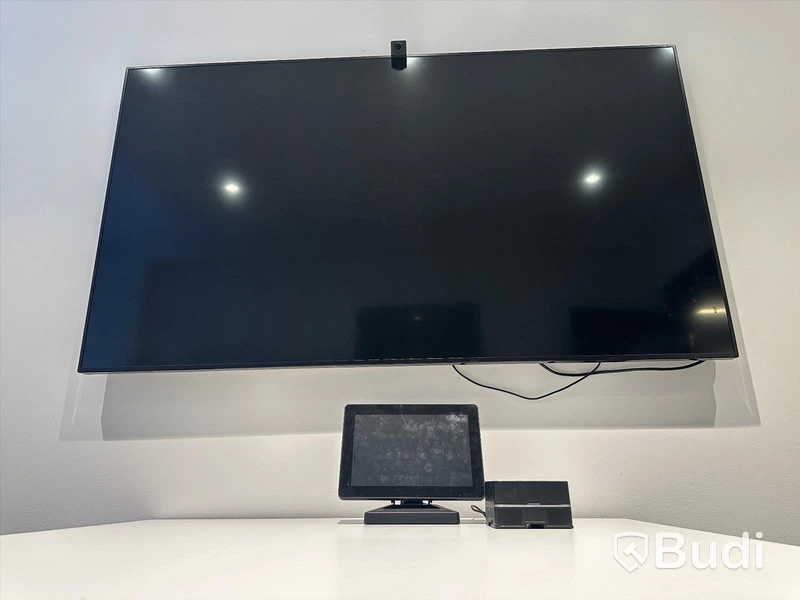 Konferensutrustning - Asus Google Meet Video Conference Kit plus TV-skärm/display.