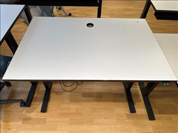 Höj- och sänkbart skrivbord 120x80 cm - vit