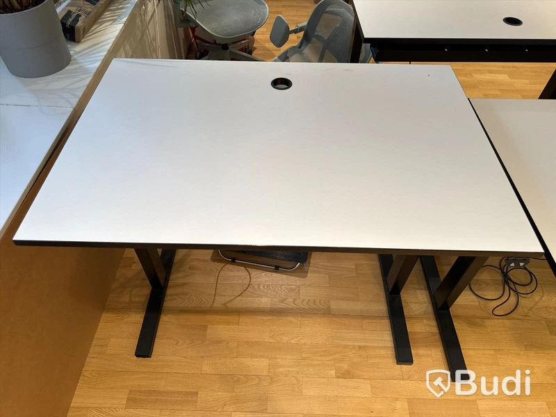Höj- och sänkbart skrivbord 120x80 cm - vit