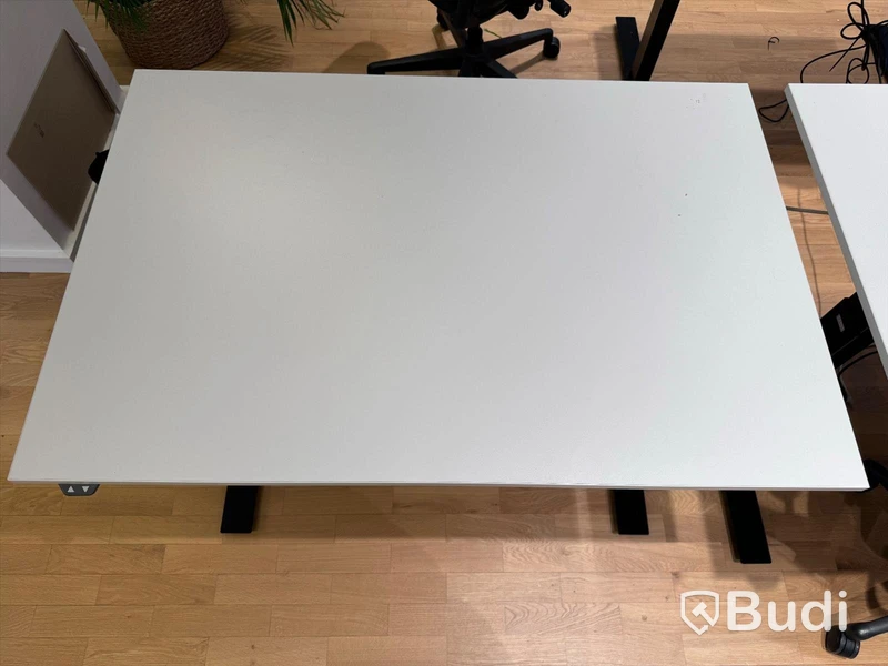 Höj- och sänkbart skrivbord 120x80 cm - ljusgrå