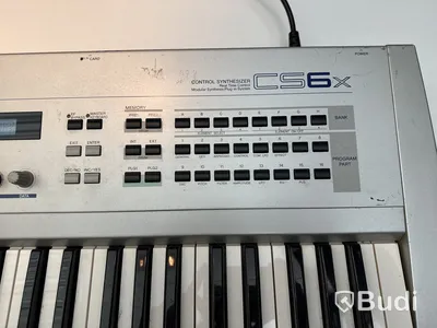 Synthesizer - Yamaha CS6X