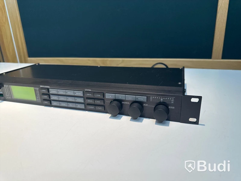 Multi-effects Processor - TC Electronic Fireworx