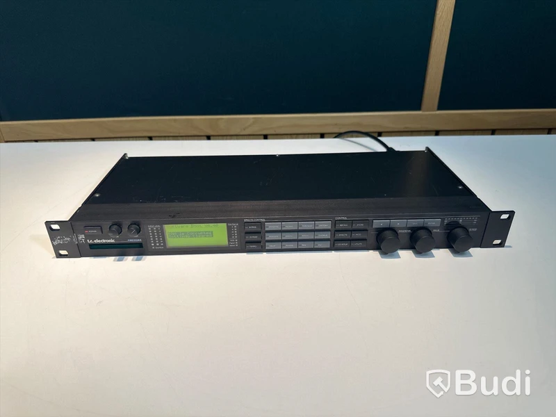 Multi-effects Processor - TC Electronic Fireworx