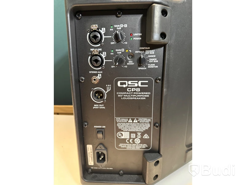 Högtalare - QSC CP8