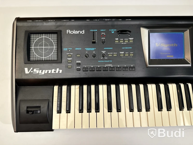 Synthesizer - Roland V-Synth