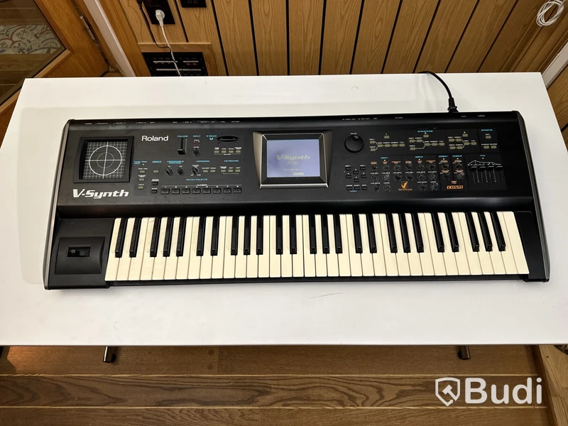 Synthesizer - Roland V-Synth