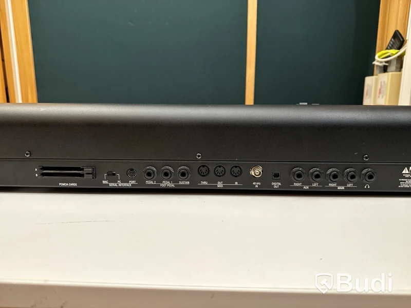 Keyboard - Alesis QS8